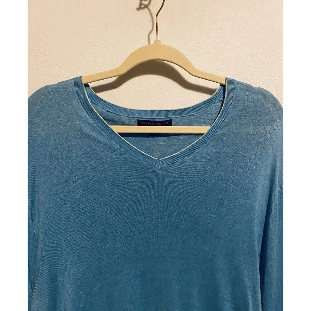 Banana Republic Sweater Mens XL Blue V Neck Silk Linen Lightweight Preppy